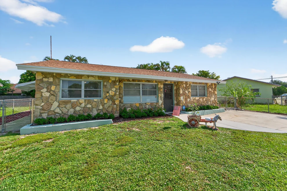 Unit for sale at 5531 S 35th Court, Greenacres, FL 33463
