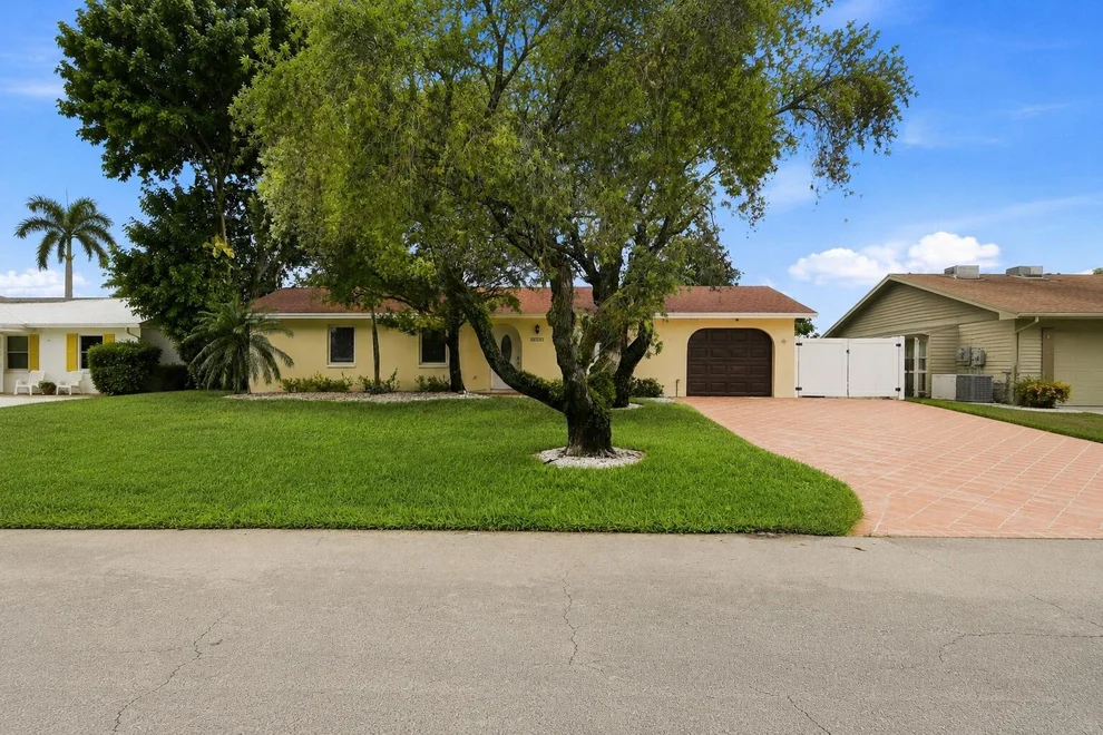 Unit for sale at 3606 Dorrit Avenue, Boynton Beach, FL 33436