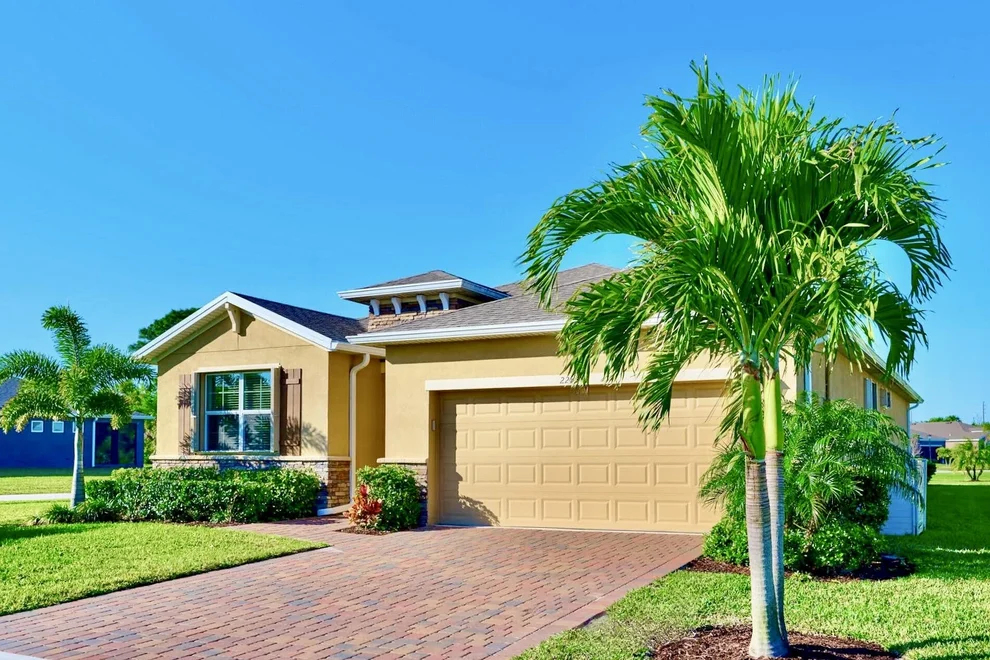 Unit for sale at 2295 Hawk River Drive SW, Vero Beach, FL 32962