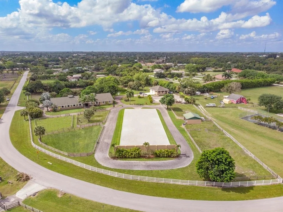 Unit for sale at 625 Cindy Circle Lane, Wellington, FL 33414