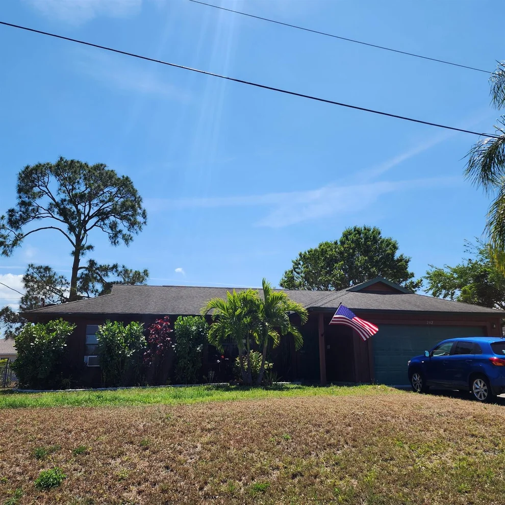 Unit for sale at 202 SW Amesbury Avenue, Port St Lucie, FL 34953