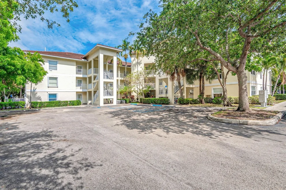 Unit for sale at 2901 Riverside Drive, Coral Springs, FL 33065
