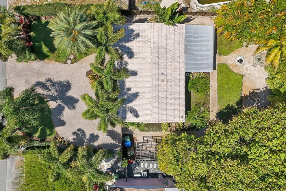 Unit for sale at 13 NE 26 Court, Wilton Manors, FL 33334