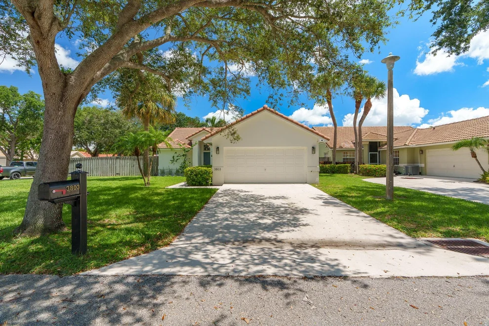 Unit for sale at 3803 S Lancewood Place, Delray Beach, FL 33445
