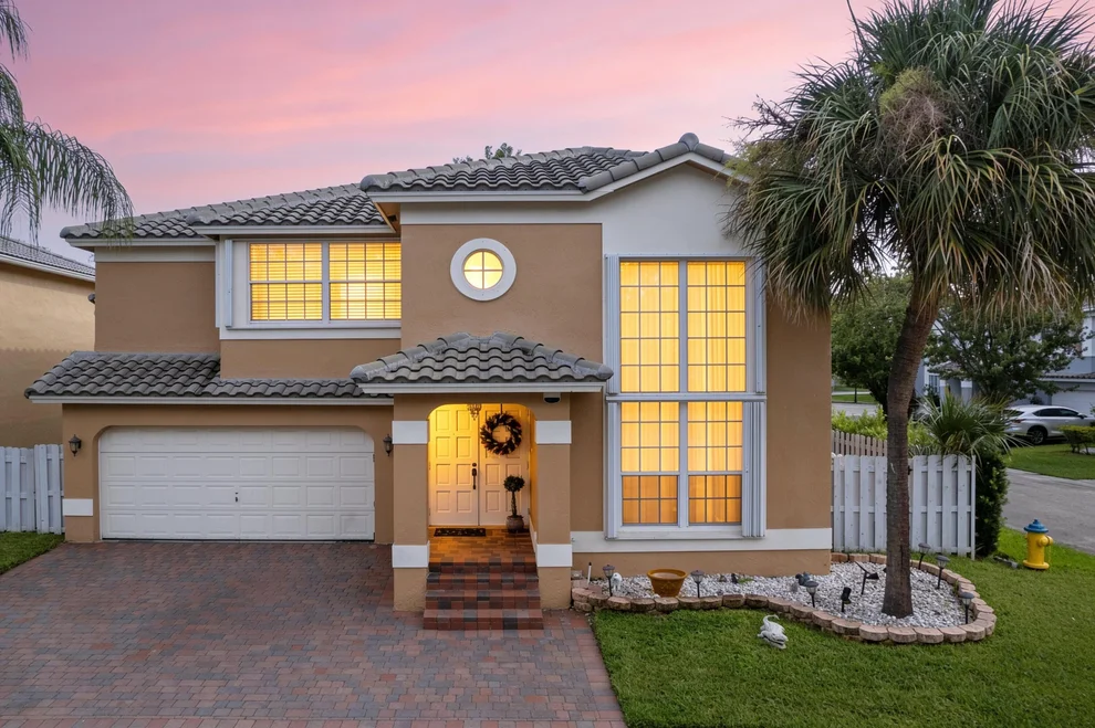 Unit for sale at 5431 NW 42nd Way, Coconut Creek, FL 33073