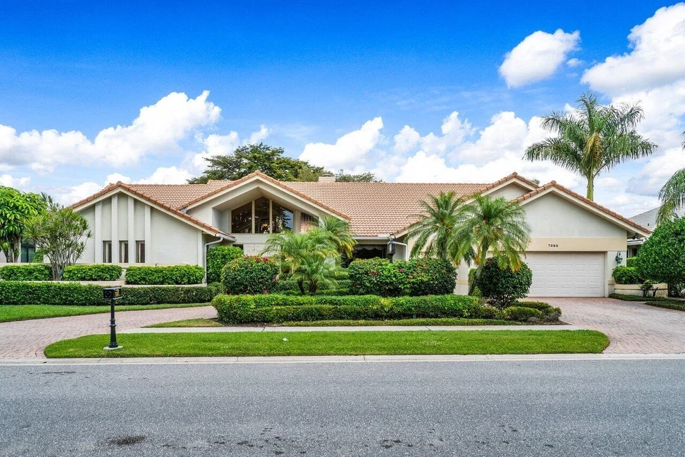 Unit for sale at 7283 Mandarin Drive, Boca Raton, FL 33433