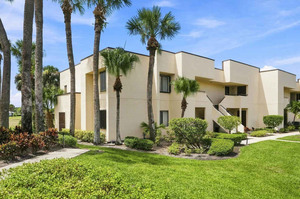 Unit for sale at 6940 SE CONSTITUTION, Hobe Sound, FL 33455