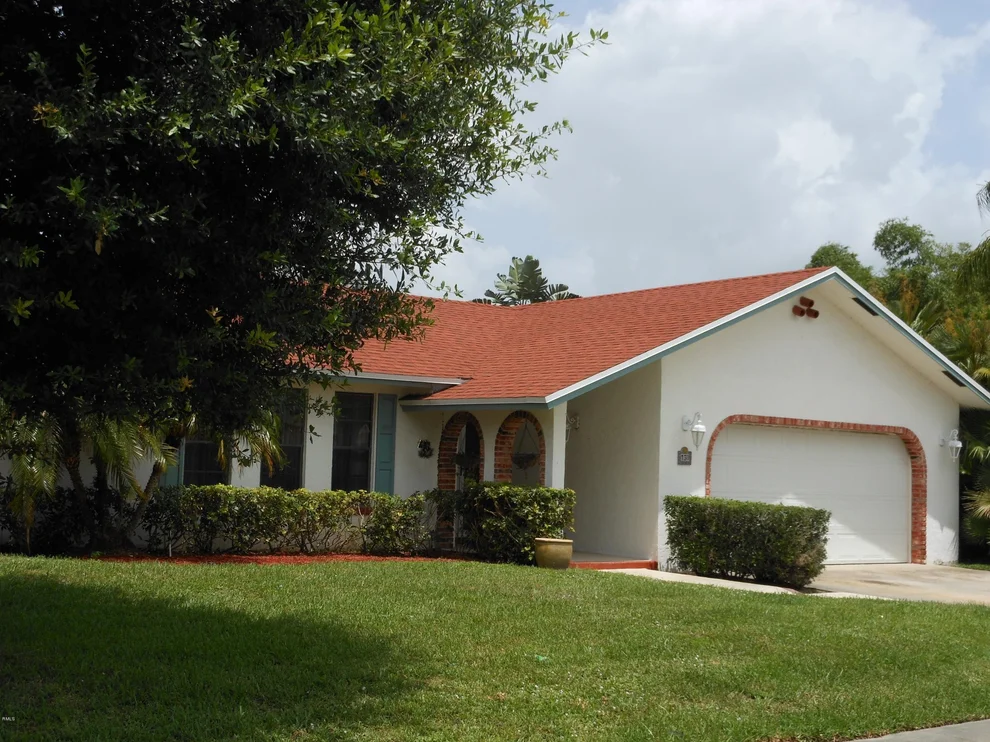 Unit for sale at 130 Martin Circle, Royal Palm Beach, FL 33411