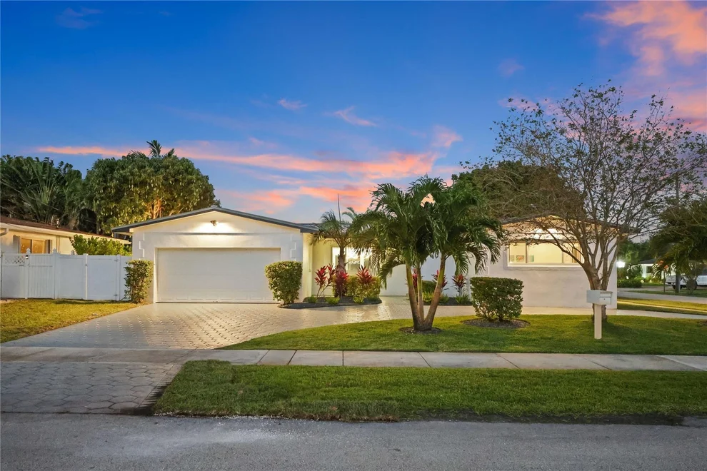 Unit for sale at 20921 NE 24th Avenue, Aventura, FL 33180