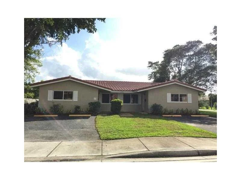 Unit for sale at 7504 44th Court, Coral Springs, FL 33065