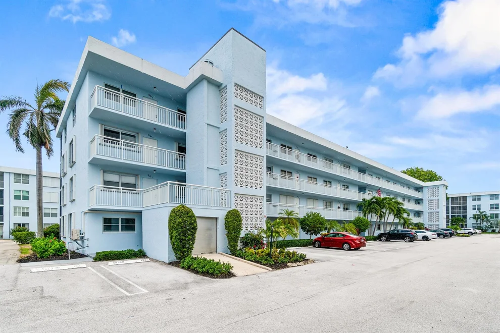 Unit for sale at 2008 S Federal Highway, Boynton Beach, FL 33435