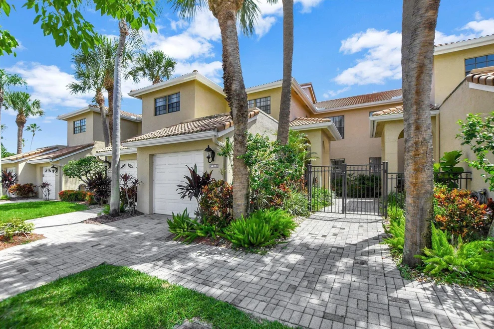 Unit for sale at 6730 Montego Bay Boulevard, Boca Raton, FL 33433