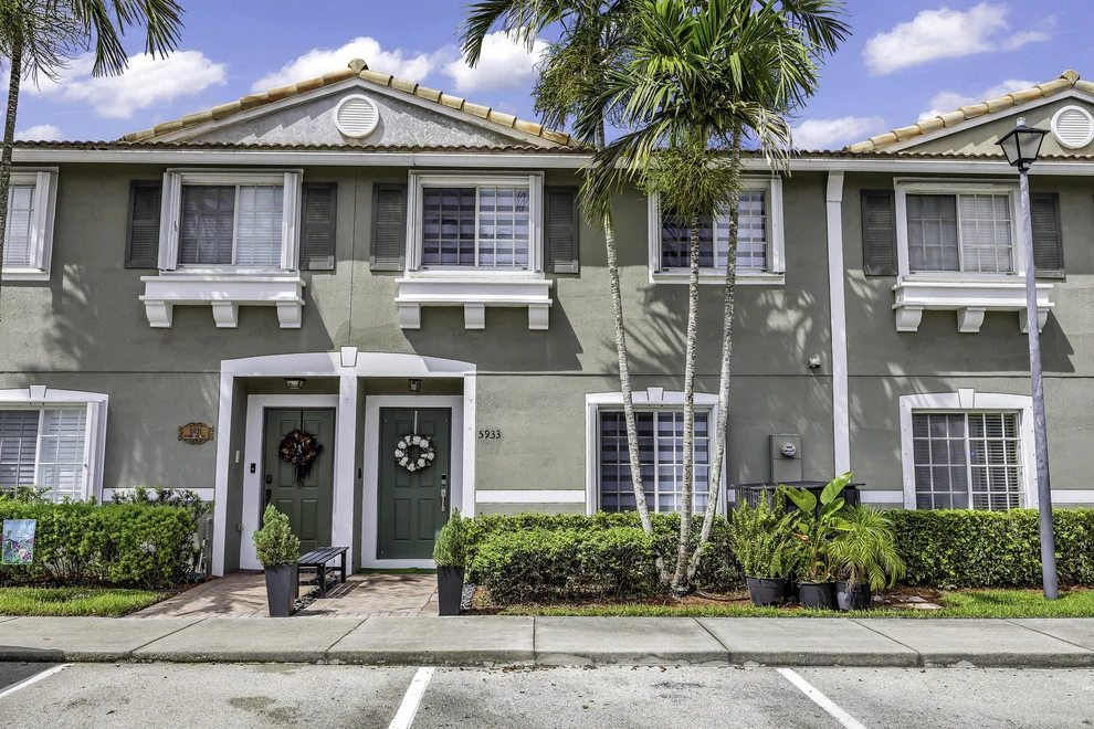 Unit for sale at 5933 MANCHESTER Way, Tamarac, FL 33321