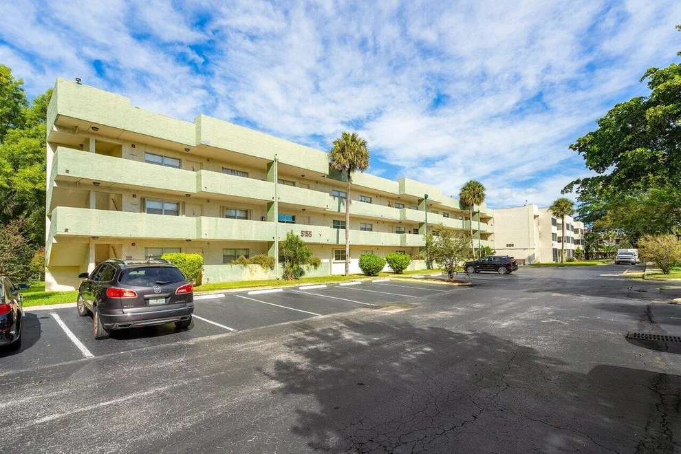 Unit for sale at 5155 E Sabal Palm Boulevard, Tamarac, FL 33319