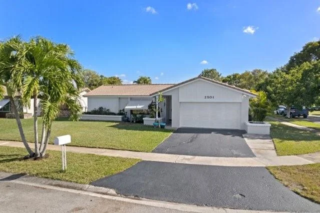 Unit for sale at 2501 NW 98th Lane, Coral Springs, FL 33065
