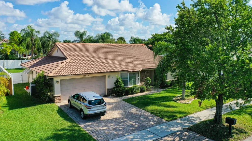 Unit for sale at 7661 NW 23rd Street, Margate, FL 33063