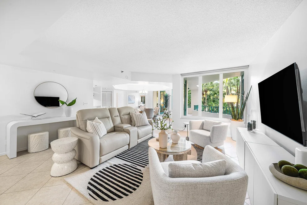 Unit for sale at 100 SE 5th Avenue, Boca Raton, FL 33432