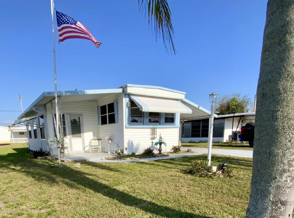 Unit for sale at 8435 SE Wren Avenue, Hobe Sound, FL 33455