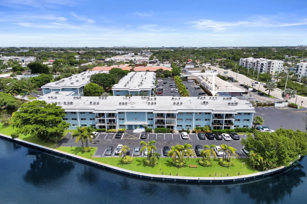 Unit for sale at 3004 NE 5TH Terrace, Wilton Manors, FL 33334