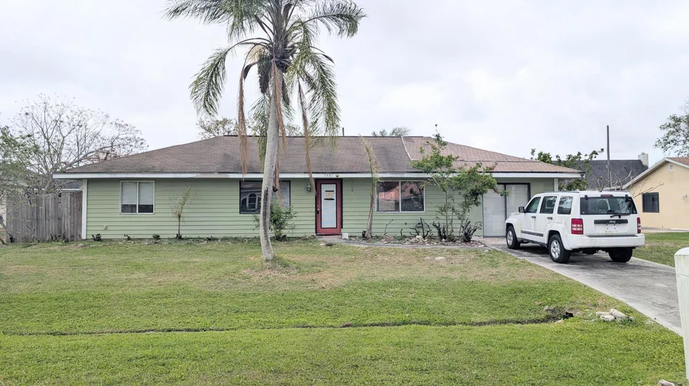 Unit for sale at 2481 SE Addison Street, Port St Lucie, FL 34984