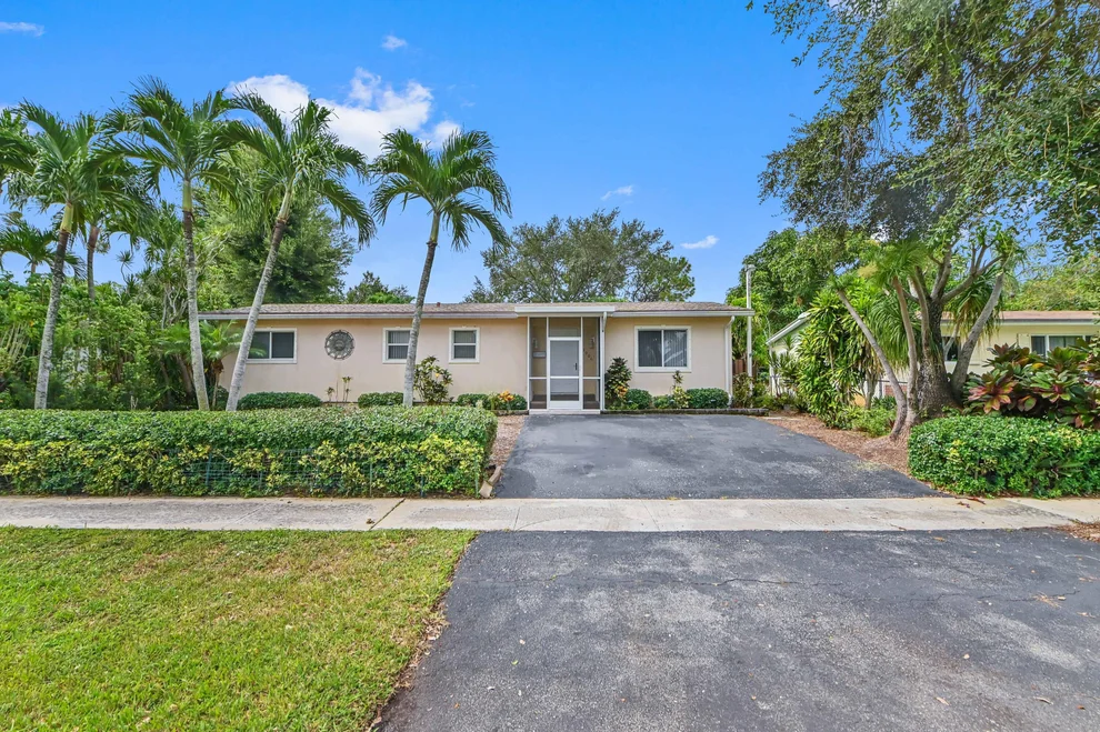 Unit for sale at 3906 Kewanee Road, Lake Worth, FL 33462