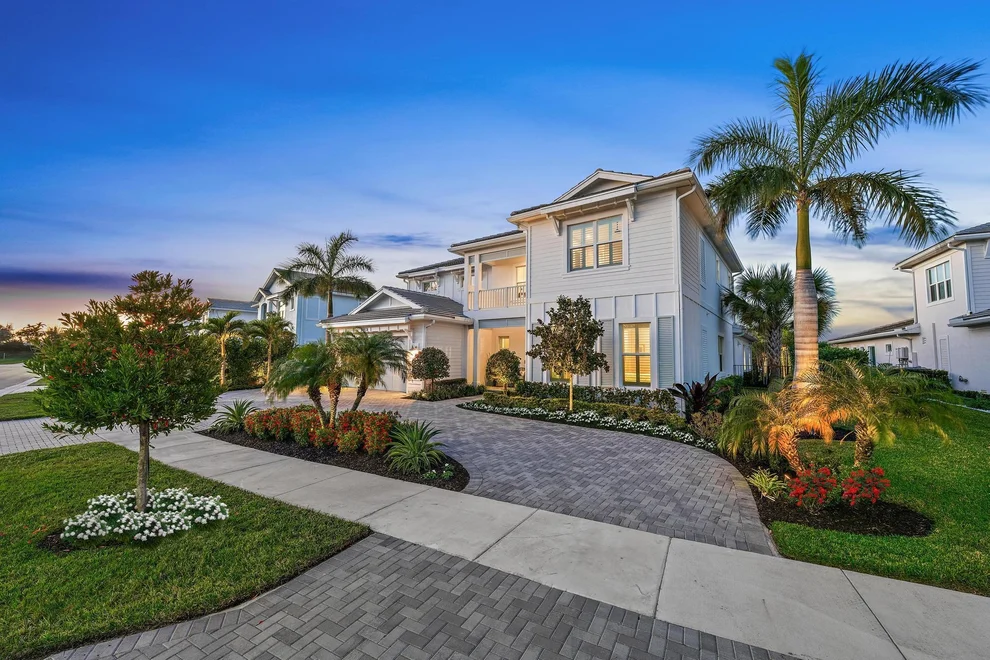 Unit for sale at 9174 Crestview Circle, Palm Beach Gardens, FL 33412