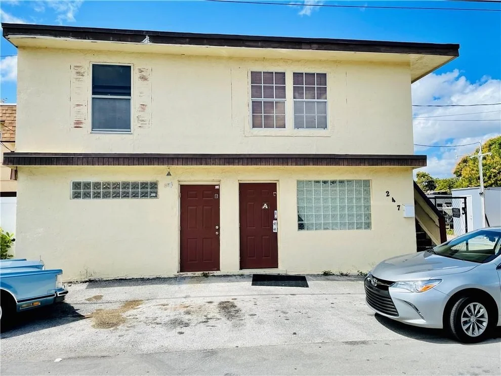 Unit for sale at 247 SE 1st Terrace, Deerfield Beach, FL 33441