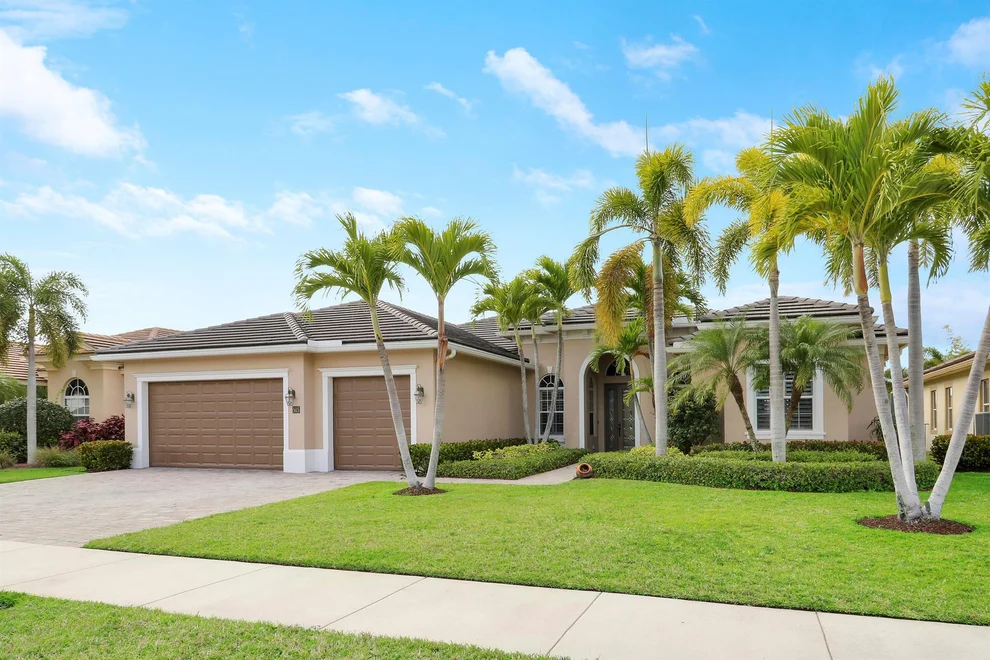 Unit for sale at 503 SW Lost River Road, Stuart, FL 34997
