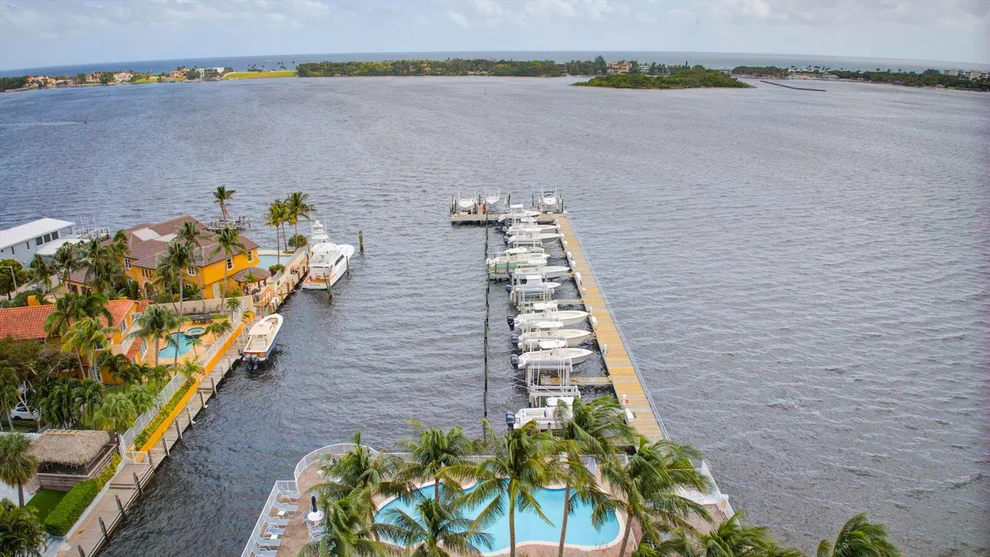 Unit for sale at 132 Harbors Way Way, Boynton Beach, FL 33435