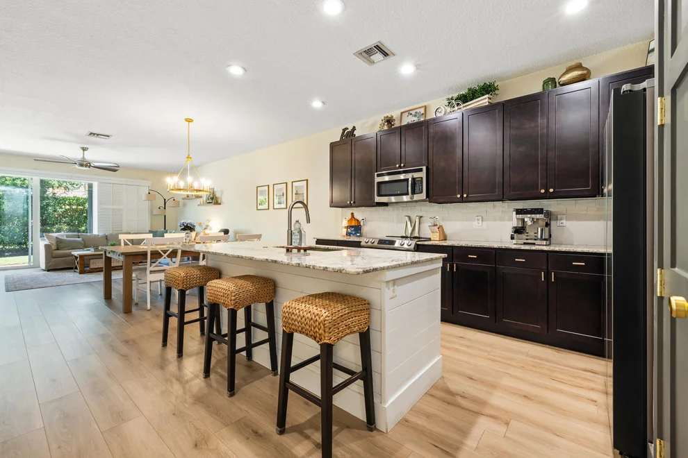 Unit for sale at 680 SW Glen Crest Way, Stuart, FL 34997