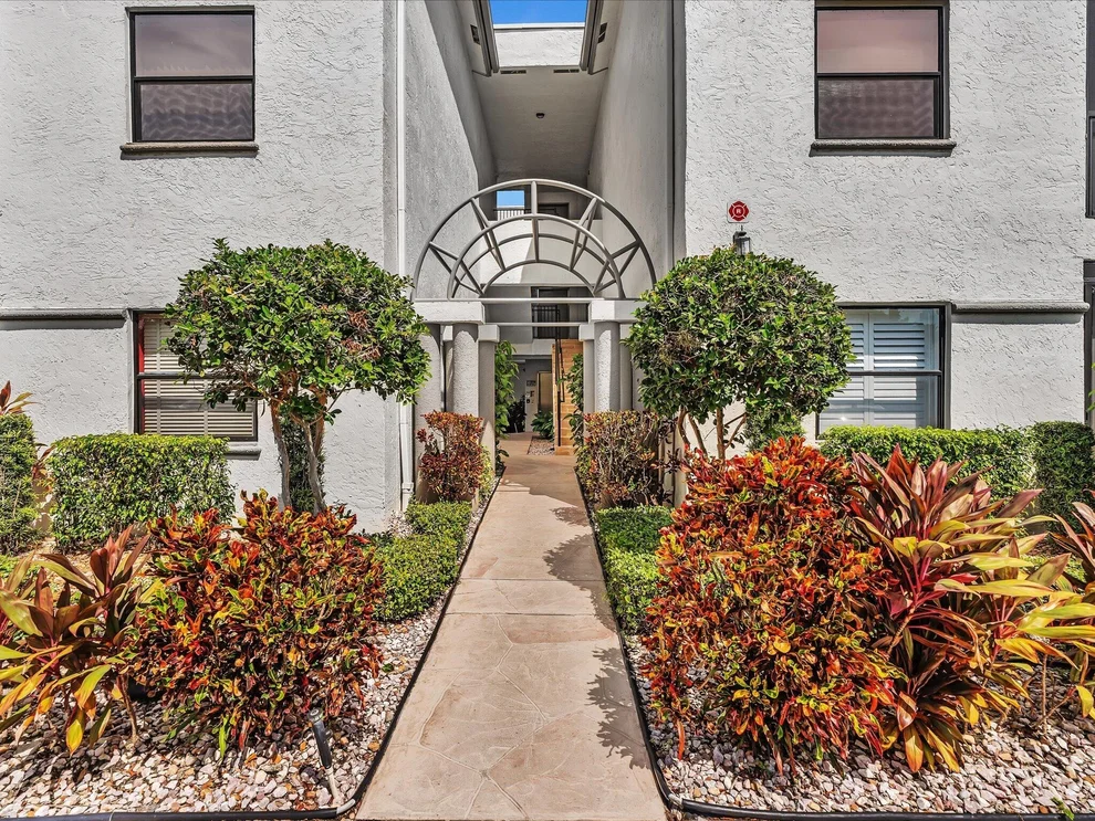 Unit for sale at 5133 Brisata Circle, Boynton Beach, FL 33437