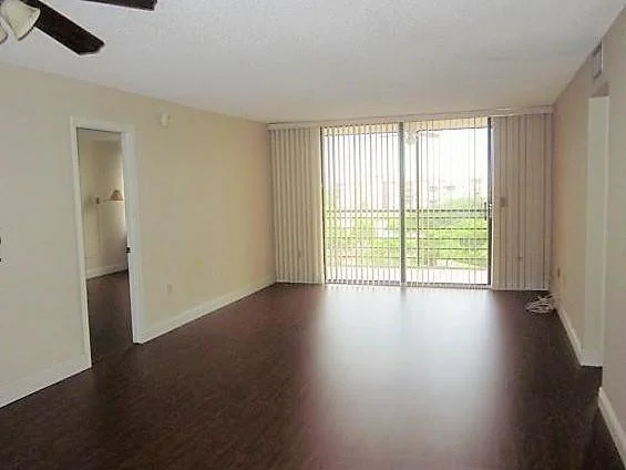 Unit for sale at 1400 Saint Charles Place, Pembroke Pines, FL 33026