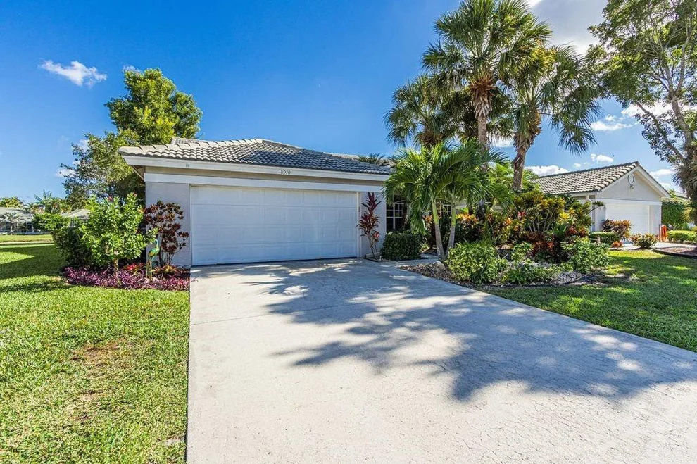 Unit for sale at 8910 Brittany Lakes Drive, Boynton Beach, FL 33472