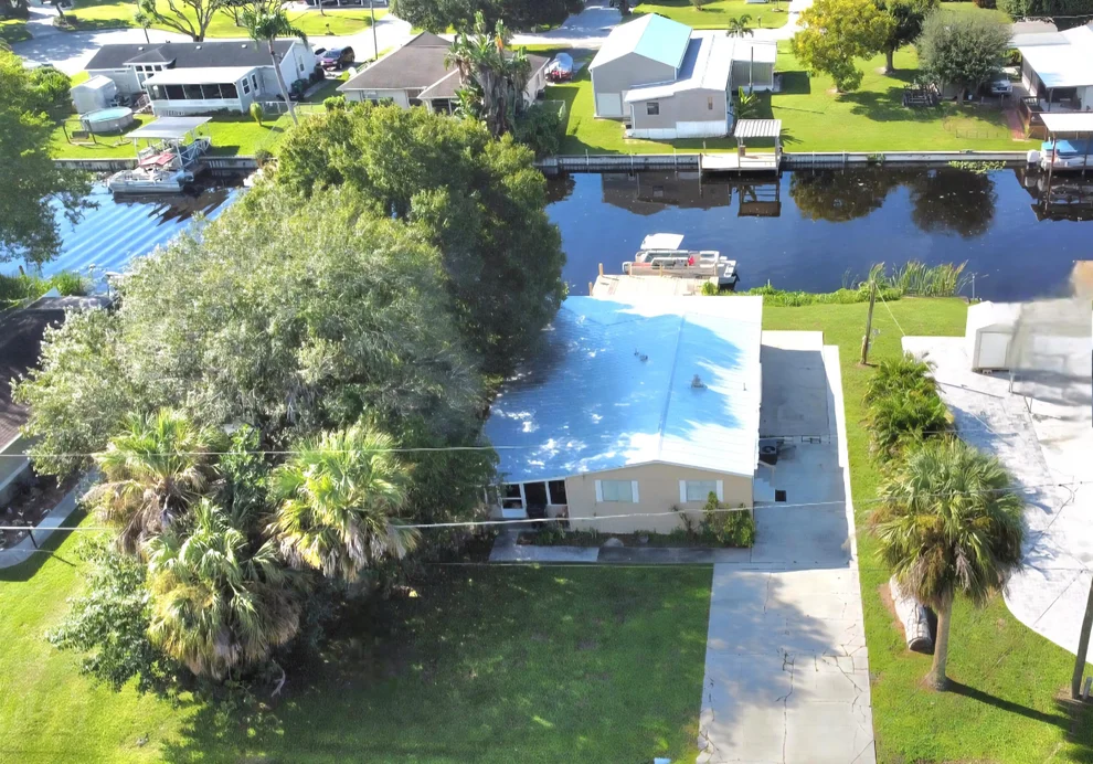 Unit for sale at 2612 SE 29th Street, Okeechobee, FL 34974