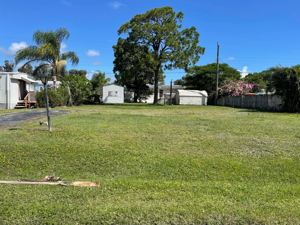 Unit for sale at 2915 SE La Palma Terrace, Stuart, FL 34997