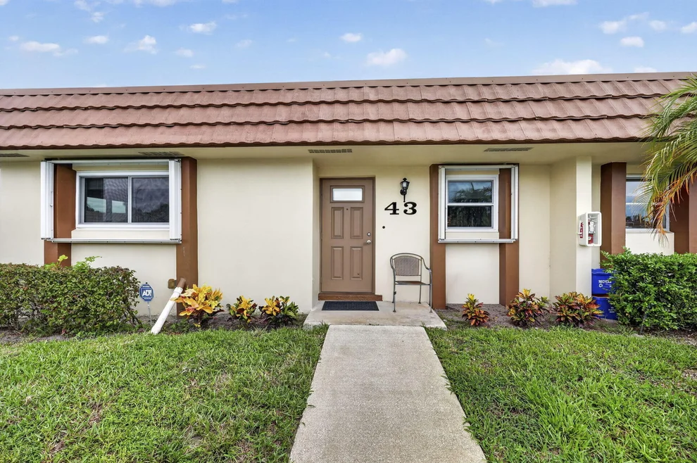 Unit for sale at 5730 Fernley Drive E, West Palm Beach, FL 33415