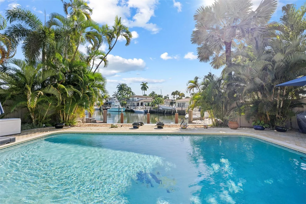 Unit for sale at 2800 NE 29th Street, Fort Lauderdale, FL 33306
