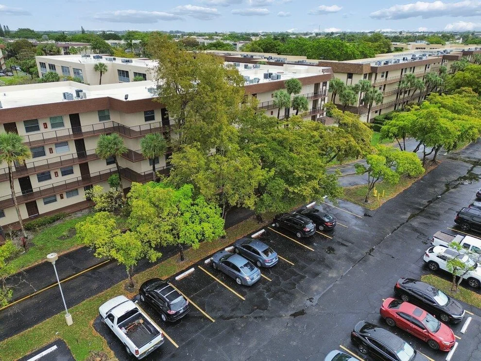 Unit for sale at 3141 NW 47th Terrace, Lauderdale Lakes, FL 33319