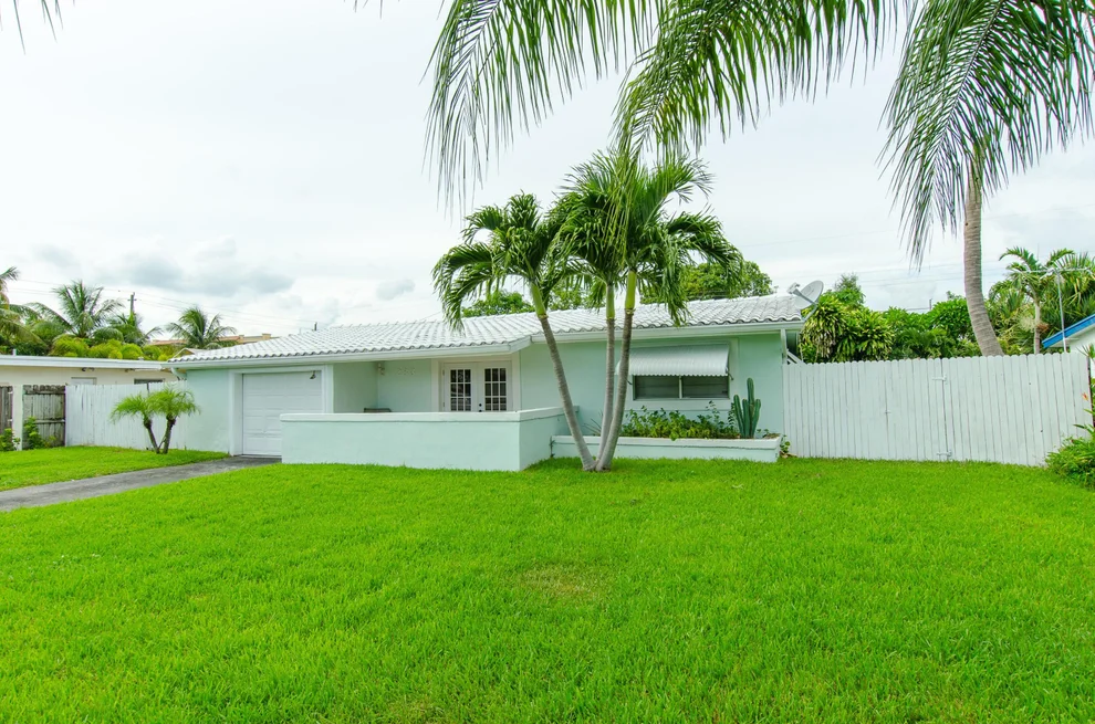 Unit for sale at 283 SW 2nd Street, Boca Raton, FL 33432