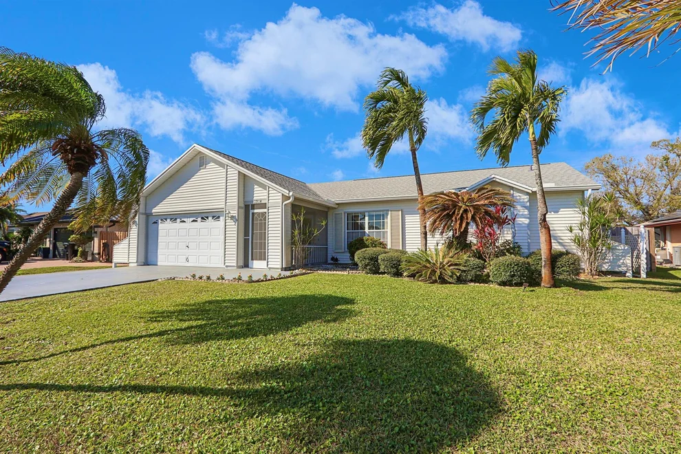 Unit for sale at 1914 SE Doverbrook Street, Port St Lucie, FL 34983