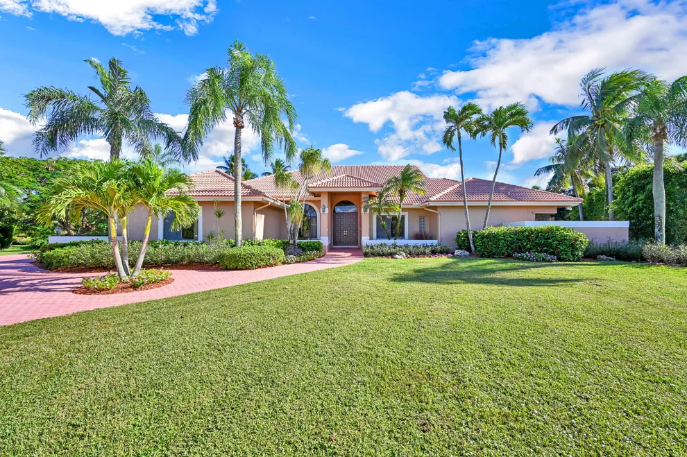Unit for sale at 21047 Sweetwater Lane N, Boca Raton, FL 33428