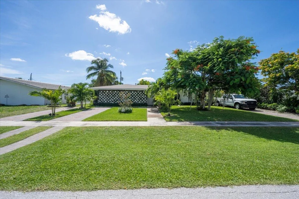 Unit for sale at 500 Michigan Place, West Palm Beach, FL 33409