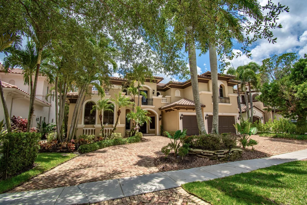 Unit for sale at 17690 Middlebrook Way, Boca Raton, FL 33496