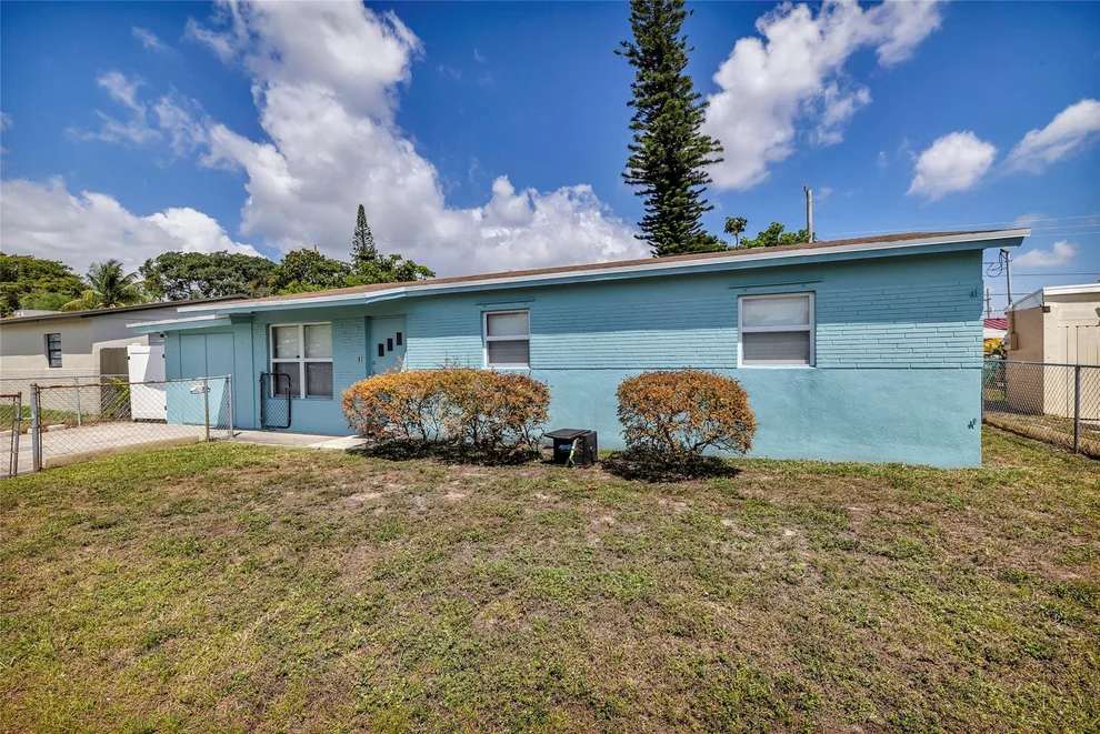 Unit for sale at 4261 SW 49th Street, Fort Lauderdale, FL 33314