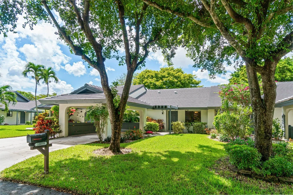 Unit for sale at 10059 Laurelwood Place, Boynton Beach, FL 33437