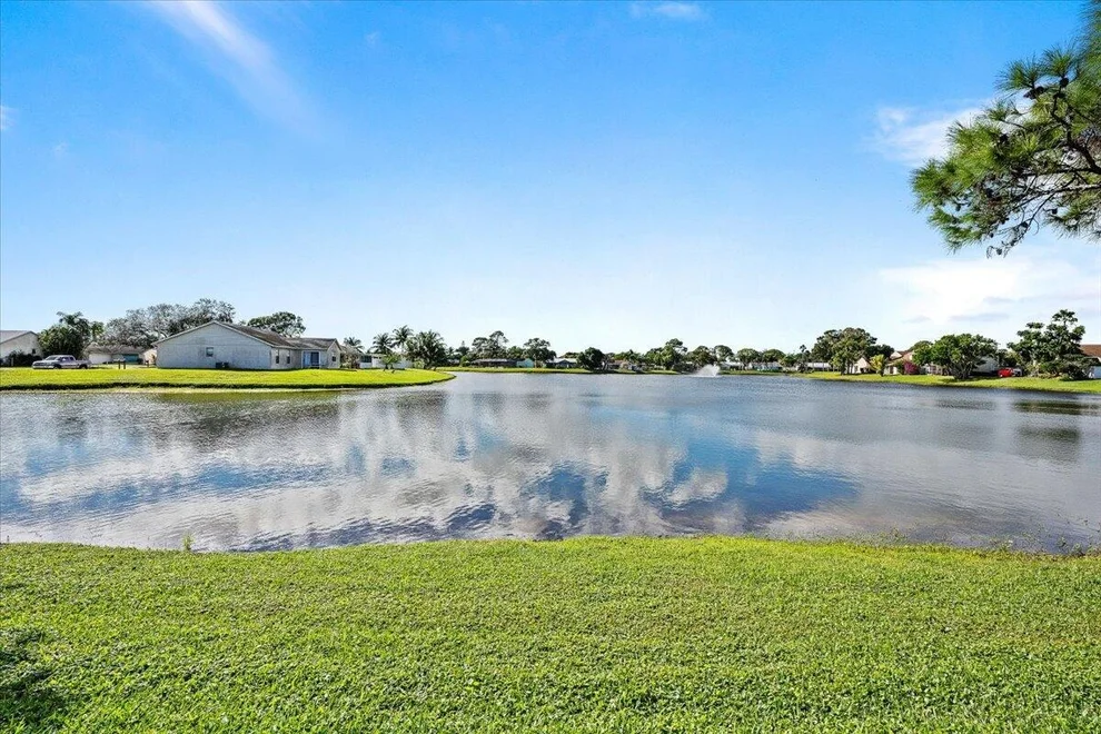 Unit for sale at 404 Lakewood Court, Jupiter, FL 33458
