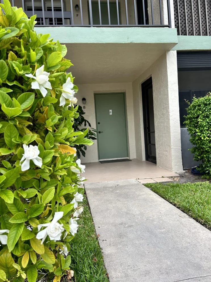 Unit for sale at 6489 Chasewood Drive, Jupiter, FL 33458