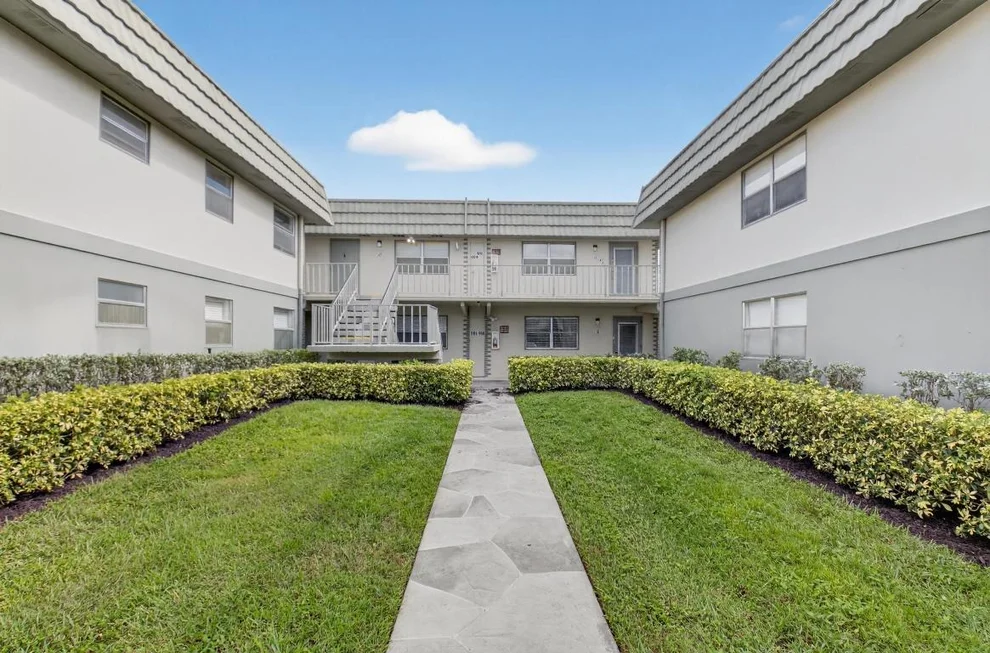 Unit for sale at 586 Monaco M, Delray Beach, FL 33446