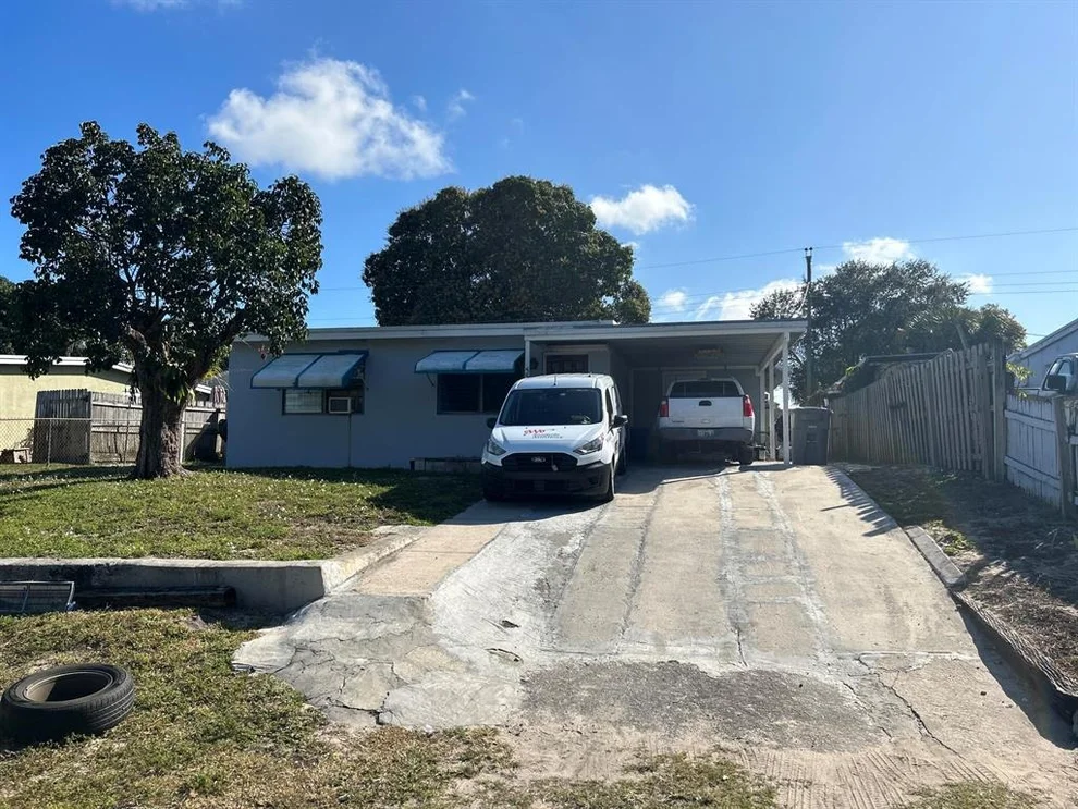 Unit for sale at 550 Seagrape Road, Lake Worth, FL 33462