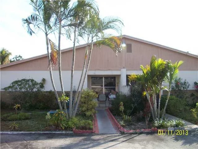 Unit for sale at 5864 Albert Road, West Palm Beach, FL 33415